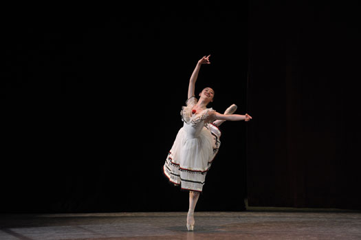 La Ventana, The Mirror Dance
